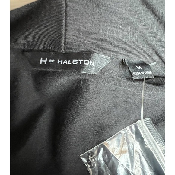 H By Halston Women’s Short Sleeve Faux Wrap Blouse Black Knit Fabric Size M NWOT - Picture 4 of 6